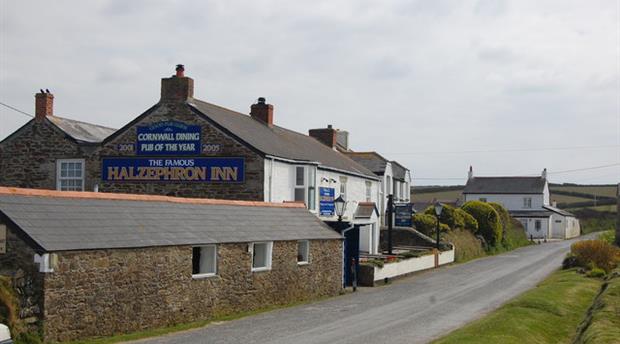 The Halzephron Inn Restaurant Picture 1