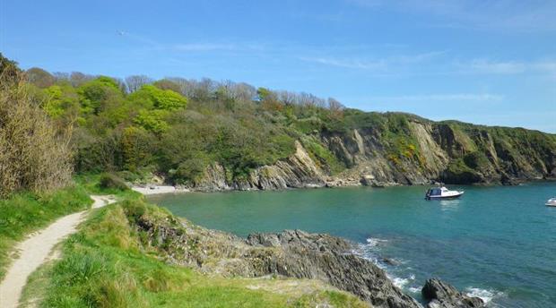 Polridmouth Cove Beach Picture 1