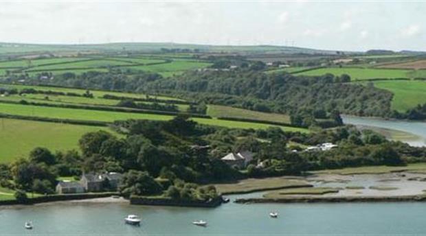 St. Issey Picture 1